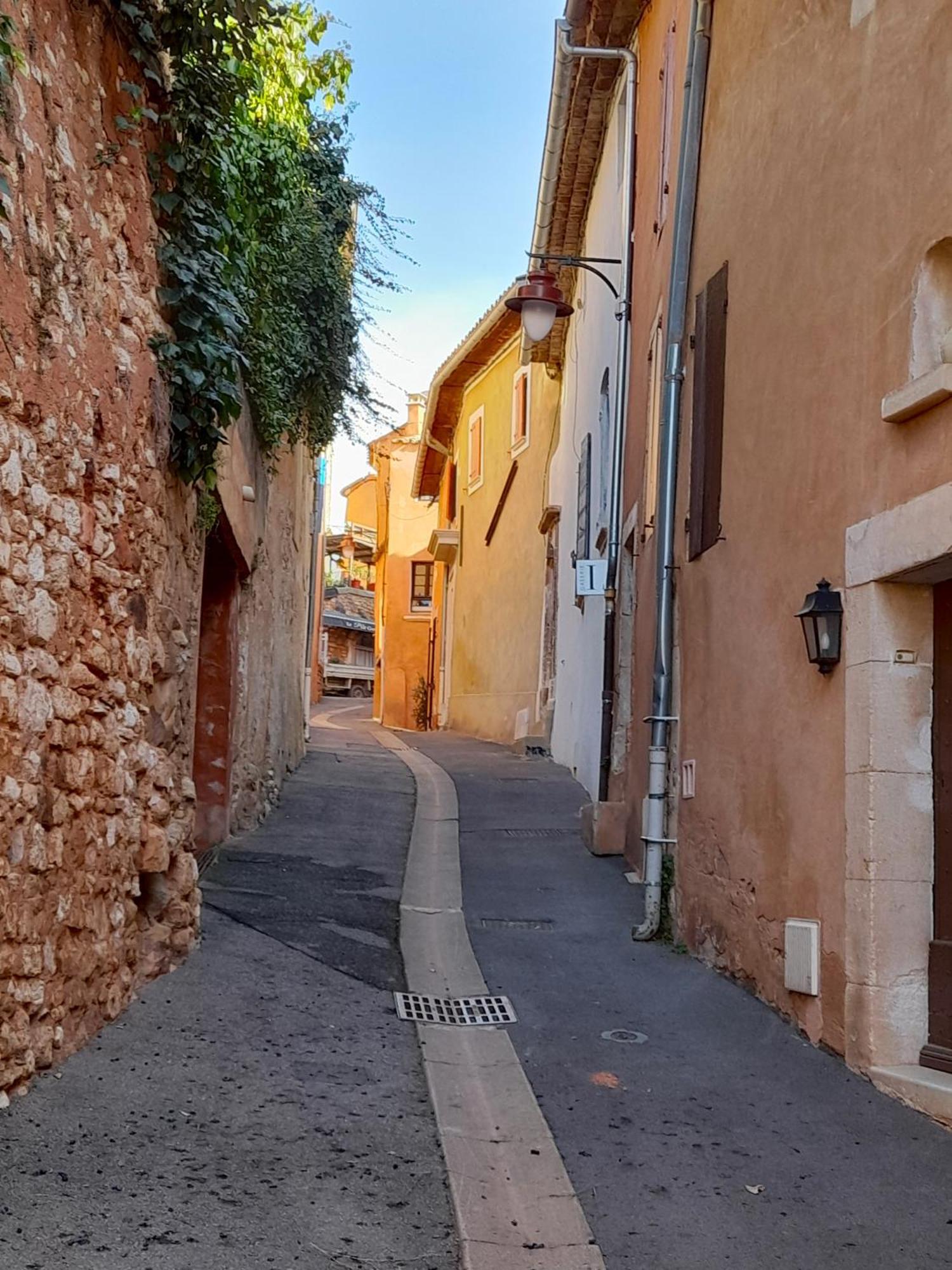 L'Atelier Au Coeur Du Village Roussillon  Ngoại thất bức ảnh